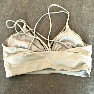 Lululemon lavender sports bra size 8